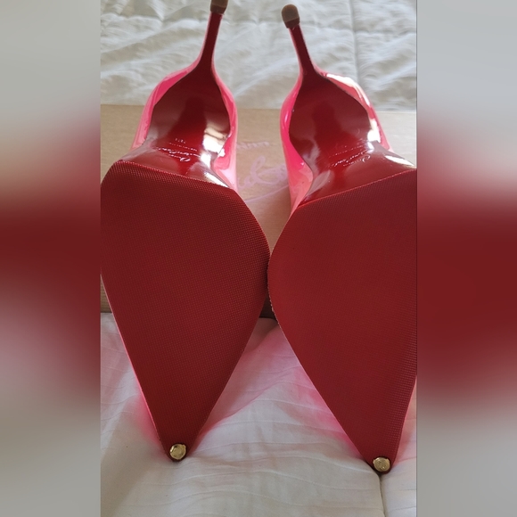Christian Louboutin  shoes 👠 heels **So Kate point* - Picture 4 of 9